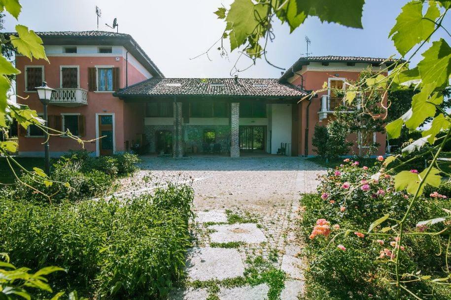 Chiara Cuneo Exterior foto